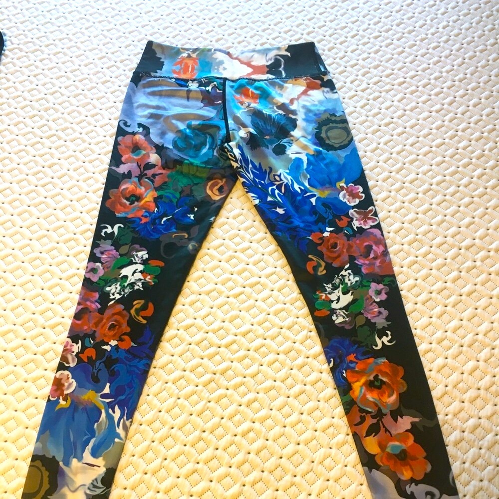 Wild floral full leg yoga pant